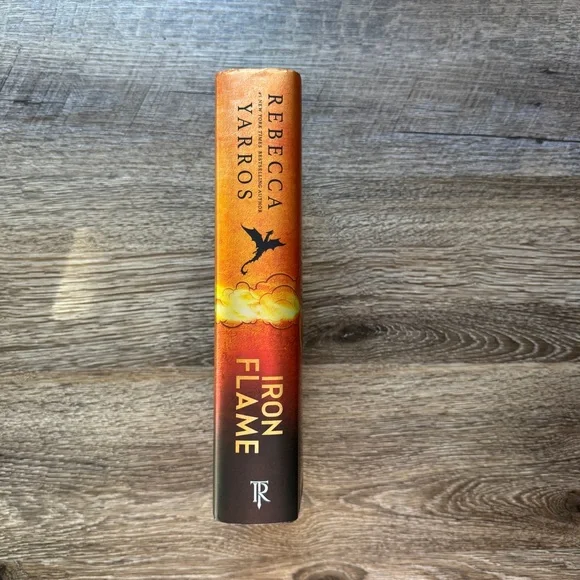 Iron Flame by Rebecca Yarros, Hardcover First Edition - Picture 5 of 6